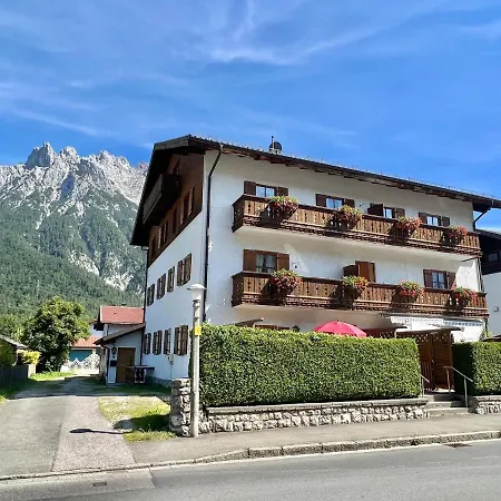 34 - Fewo Wettersteinblick Mittenwald